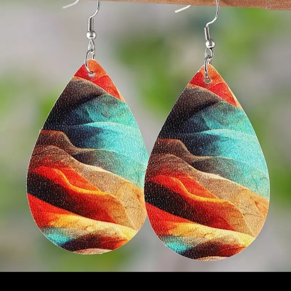 3/$25-Beautiful earings  😍